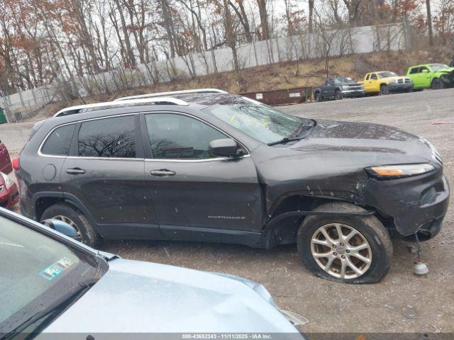 Jeep Cherokee Latitude Image 8