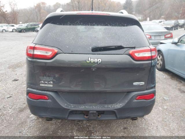Jeep Cherokee Latitude Image 9