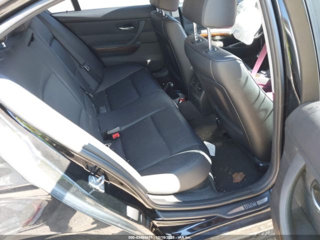 BMW 3 Series Xdrive Image 12