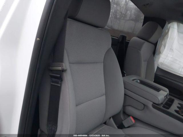 Chevrolet Silverado 1500 Ls Image 7