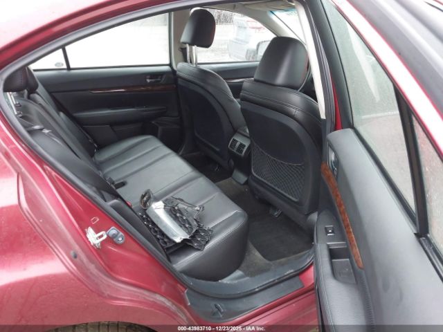 Subaru Legacy 2.5i Limited Image 3