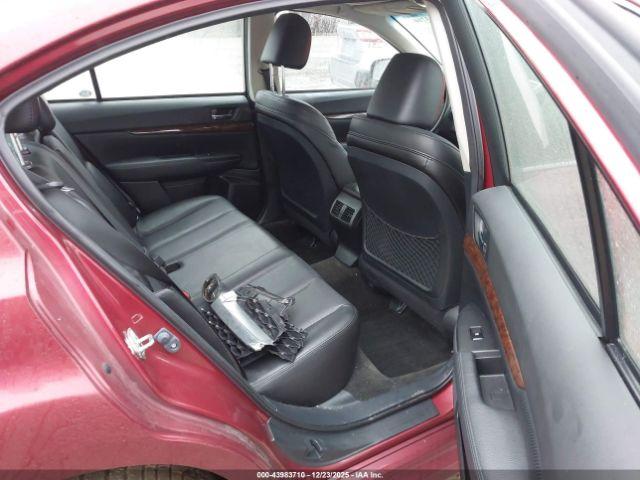 Subaru Legacy 2.5i Limited Image 3
