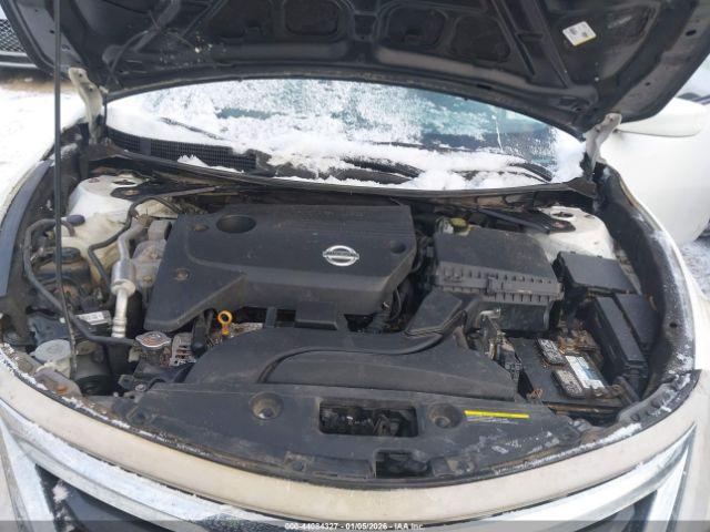 Nissan Altima 2.5 S Image 4
