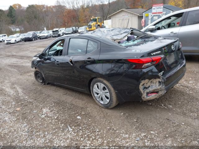 Nissan Versa S Image 5