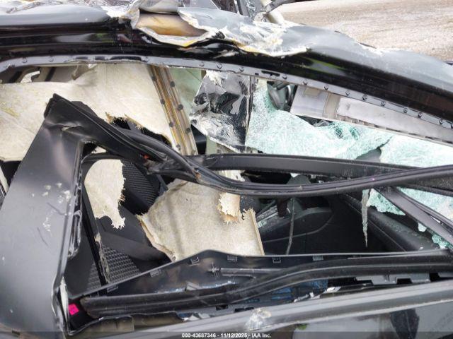 Nissan Versa S Image 4