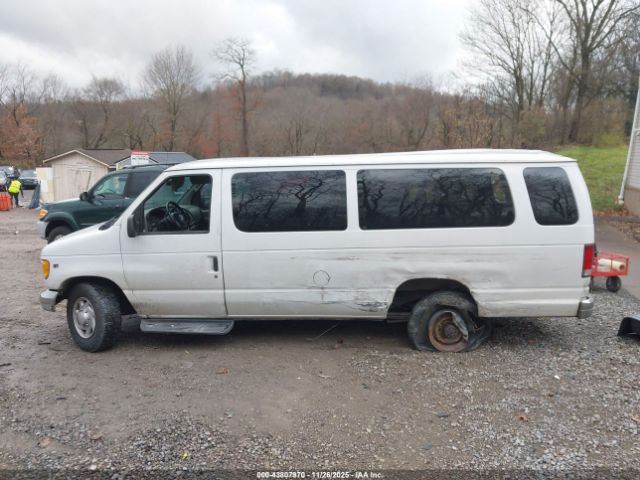 Ford E-350 Image 10