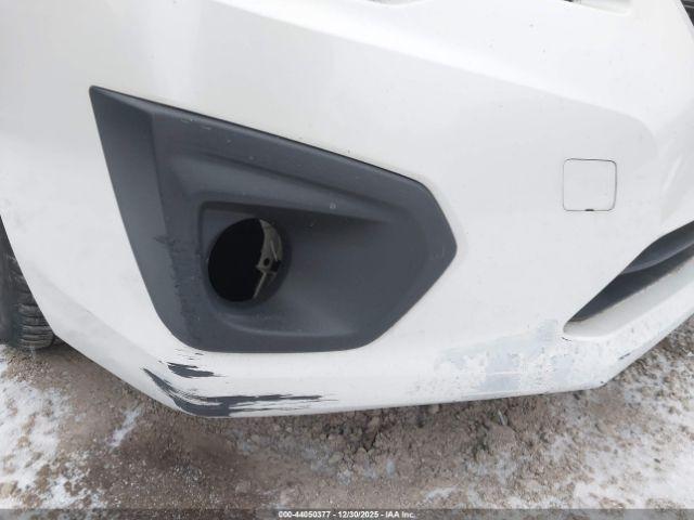 Subaru Impreza 2.0i Image 13