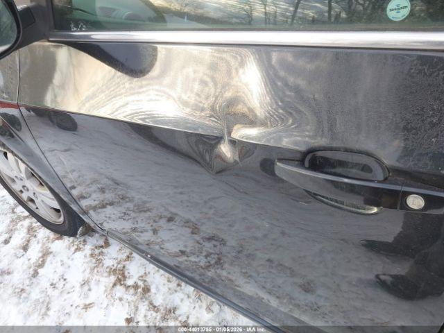 Chevrolet Sonic Lt Auto Image 6