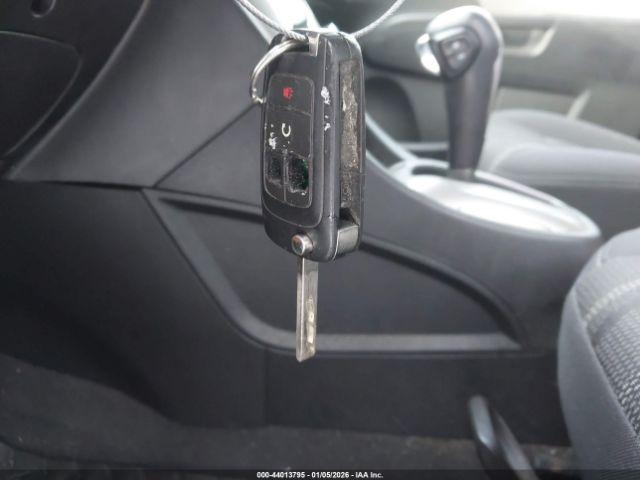 Chevrolet Sonic Lt Auto Image 7