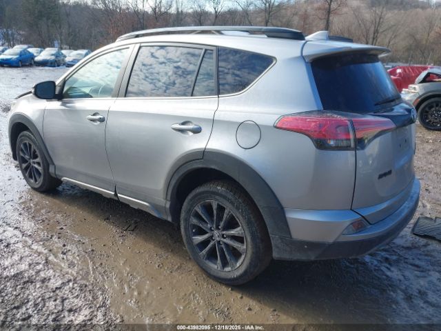 Toyota RAV4 Adventure Image 2