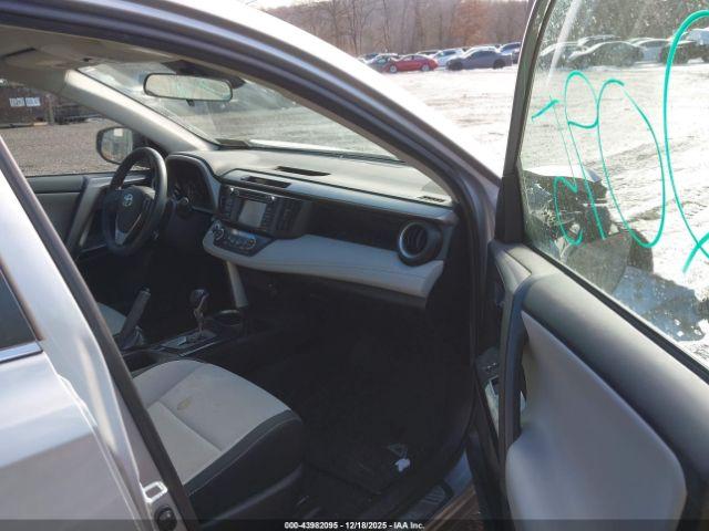 Toyota RAV4 Adventure Image 9