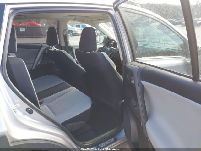 Toyota RAV4 Adventure Image 11