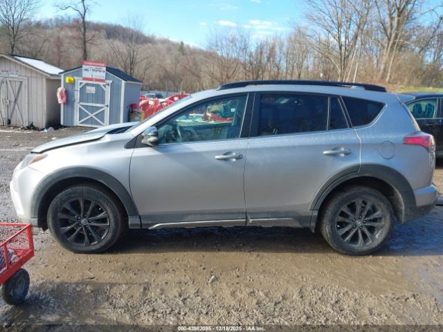 Toyota RAV4 Adventure Image 10