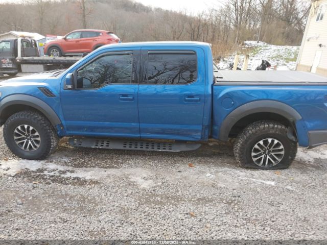 Ford F-150 Raptor Image 10