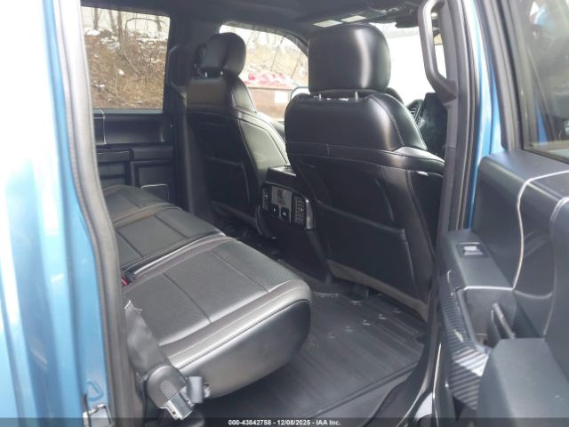 Ford F-150 Raptor Image 5