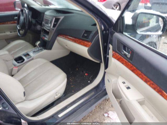 Subaru Outback 3.6r Limited Image 3