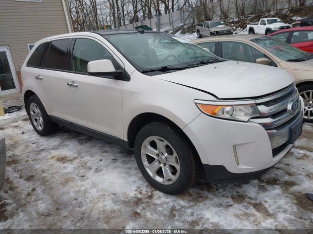 Salvage Ford Edge