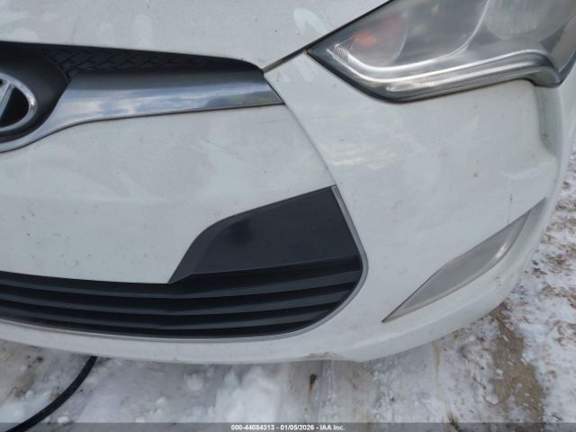 Hyundai VELOSTER Image 13