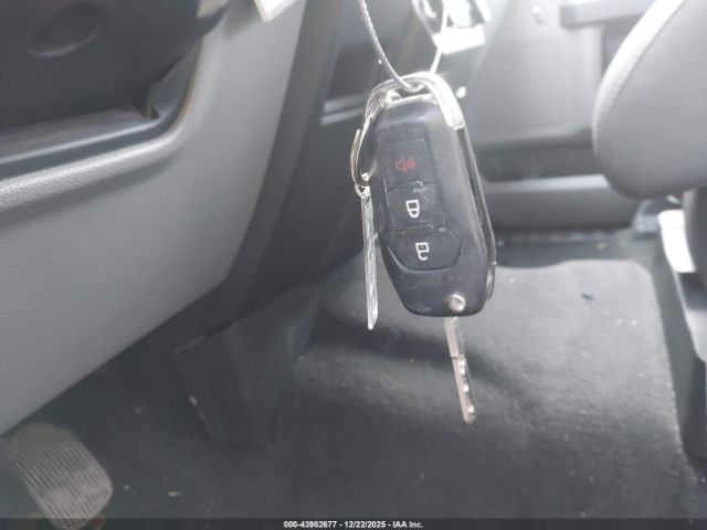 Ford F-150 Xl Image 11