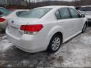 Subaru Legacy 2.5i Image 2