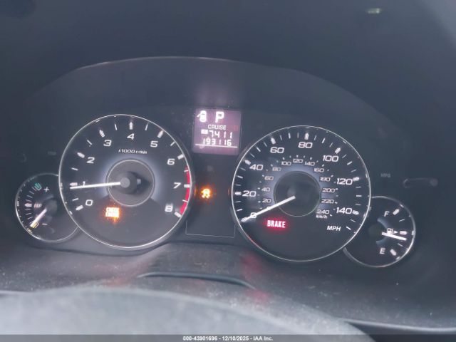 Subaru Legacy 2.5i Image 7