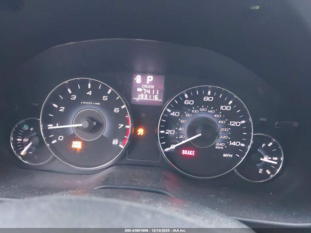 Subaru Legacy 2.5i Image 7