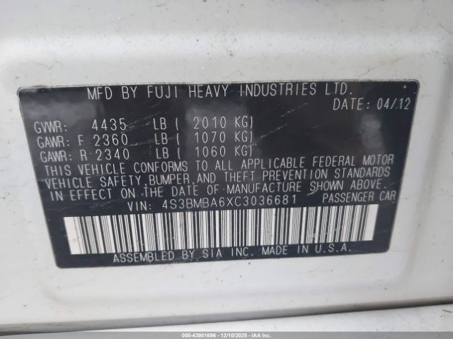 Subaru Legacy 2.5i Image 8