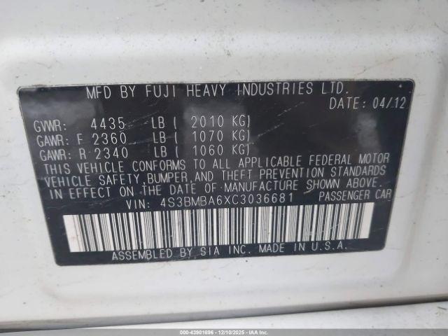 Subaru Legacy 2.5i Image 8