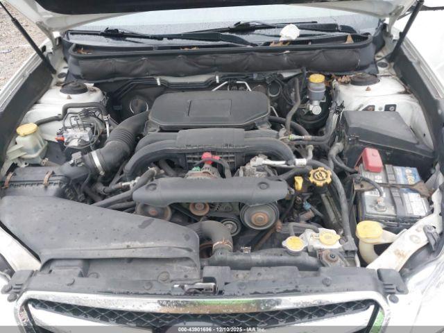 Subaru Legacy 2.5i Image 16