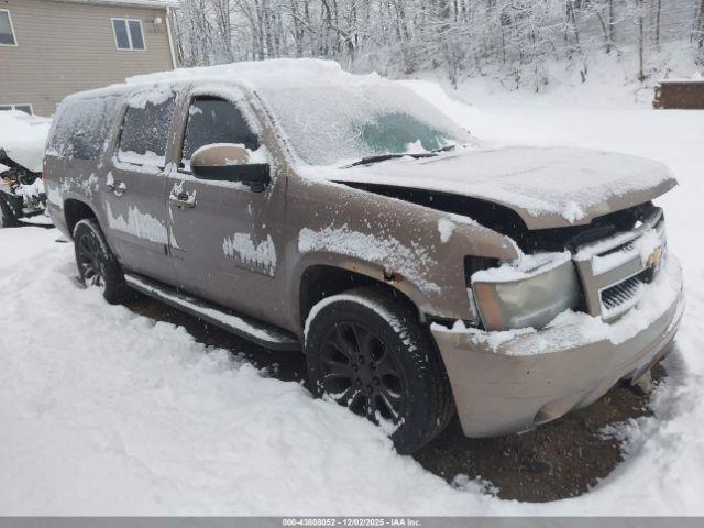  Salvage Chevrolet Suburban 1500