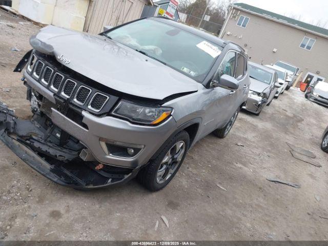 Jeep Compass Limited 4x4 Image 9