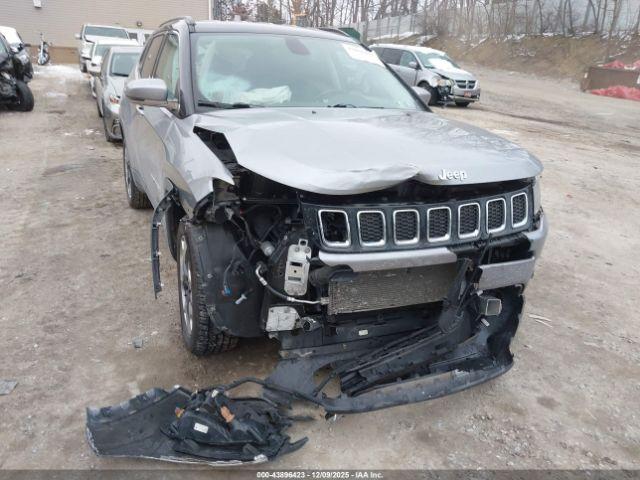 Jeep Compass Limited 4x4 Image 11