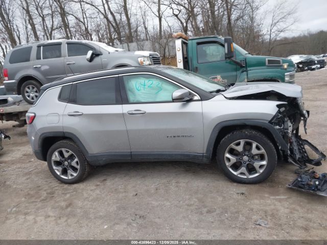 Jeep Compass Limited 4x4 Image 15