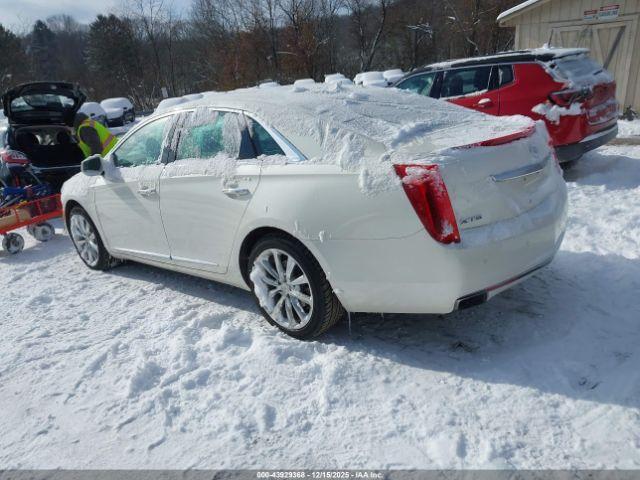 Cadillac XTS Luxury Image 2