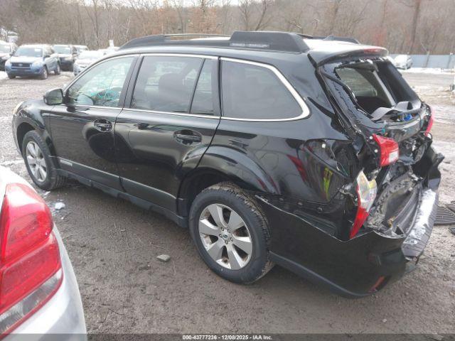 Subaru Outback 2.5i Limited Image 5