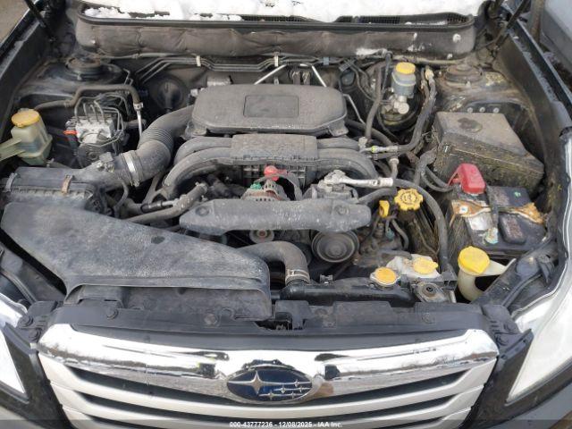 Subaru Outback 2.5i Limited Image 9
