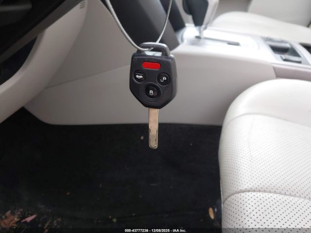 Subaru Outback 2.5i Limited Image 8