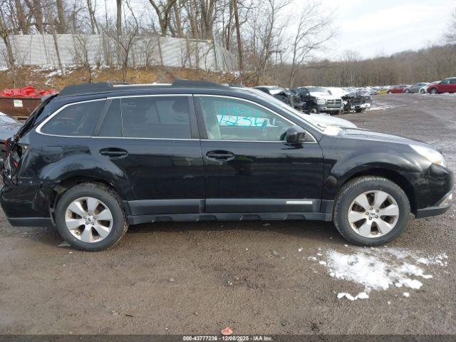 Subaru Outback 2.5i Limited Image 7