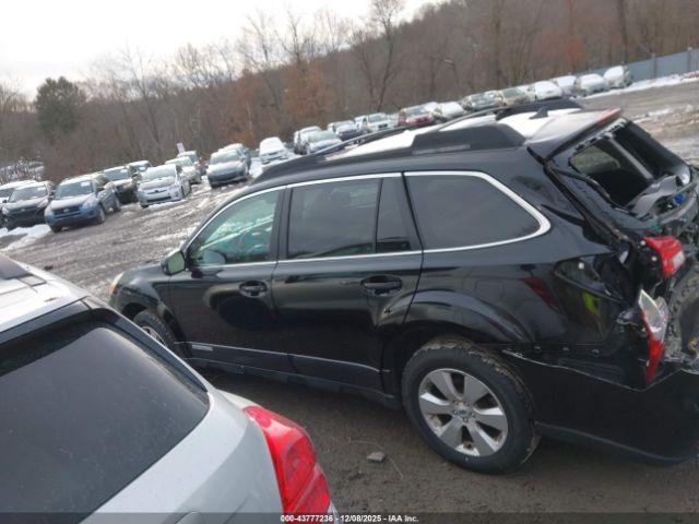 Subaru Outback 2.5i Limited Image 11