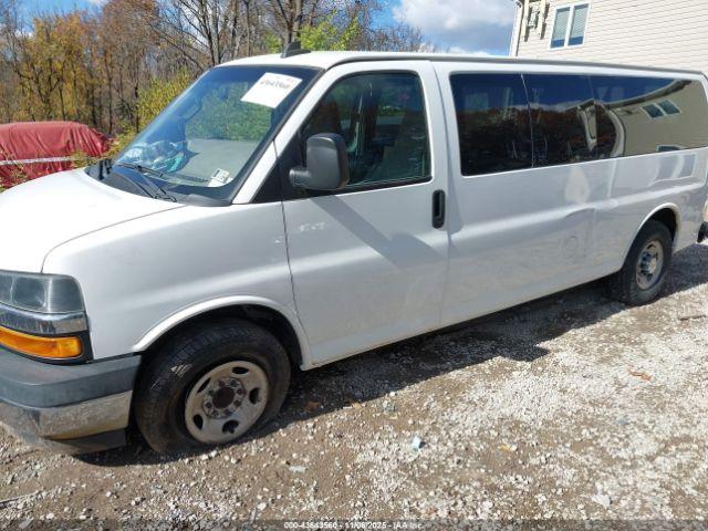 Chevrolet Express Lt Image 4