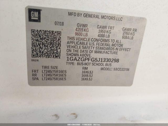 Chevrolet Express Lt Image 9