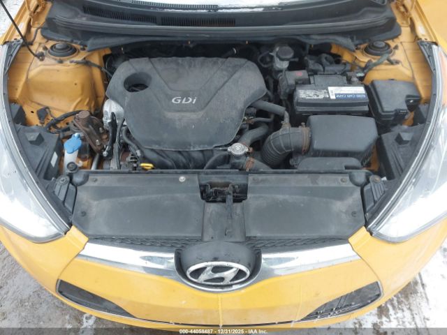 Hyundai VELOSTER Image 8