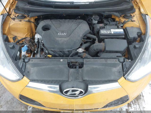 Hyundai VELOSTER Image 8