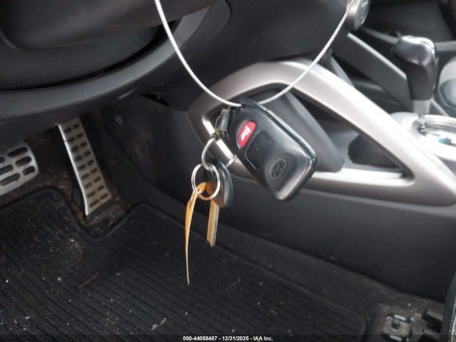 Hyundai VELOSTER Image 9