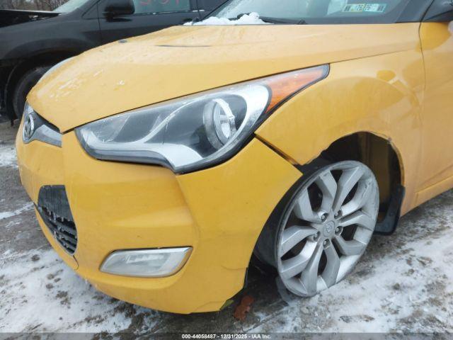 Hyundai VELOSTER Image 15