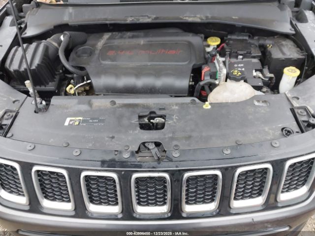 Jeep Compass Latitude 4x4 Image 11