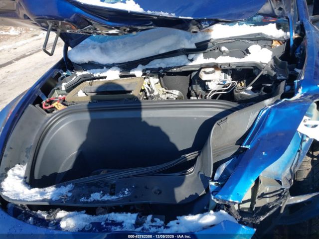 Tesla Model Y Long Range Dual Motor All-wheel Drive Image 3