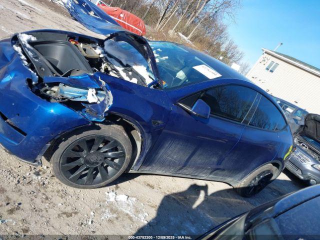 Tesla Model Y Long Range Dual Motor All-wheel Drive Image 6