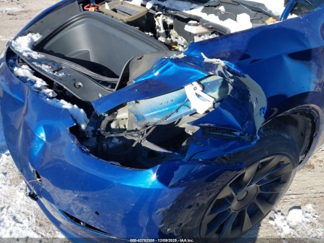 Tesla Model Y Long Range Dual Motor All-wheel Drive Image 15