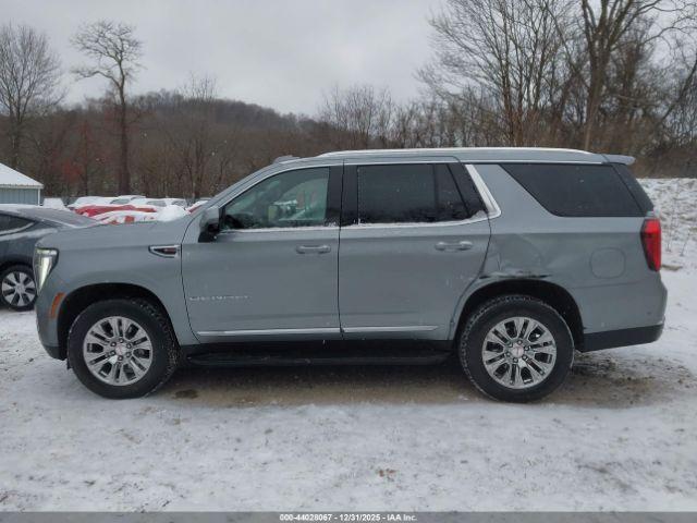 GMC Yukon 4wd Denali Image 20